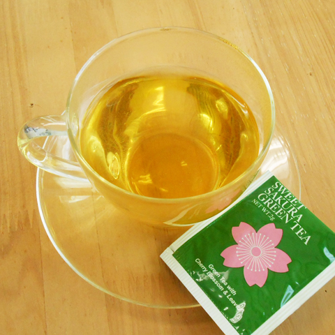 Tea Boutique Sweet Sakura Tea Green Tea with Cherry Blossom Essence & Leaves
