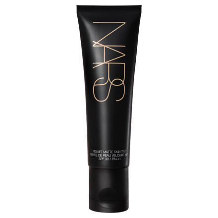 NARS Velvet Matte Skin Tint SPF30 PA+++